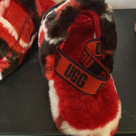 Rare💥Ugg Fluff Yeah in Red Plaid Wm 8/ Kds 6 - Picture 5 of 9